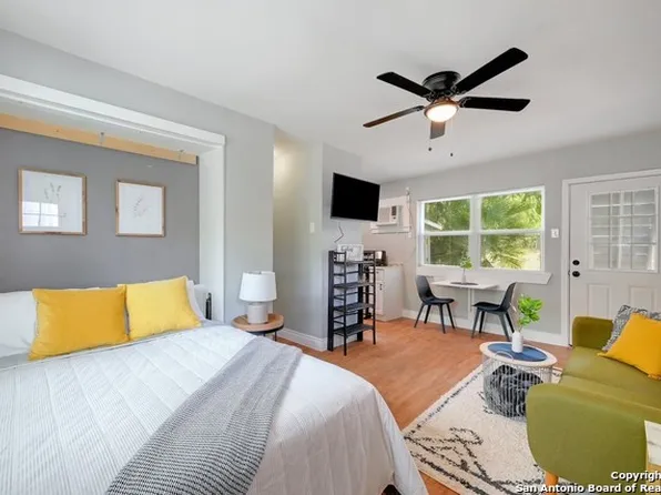 335 & 337 Ira Ave, San Antonio, TX 78209