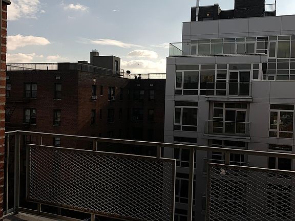 4th image of 14445 35th Ave APT 6T