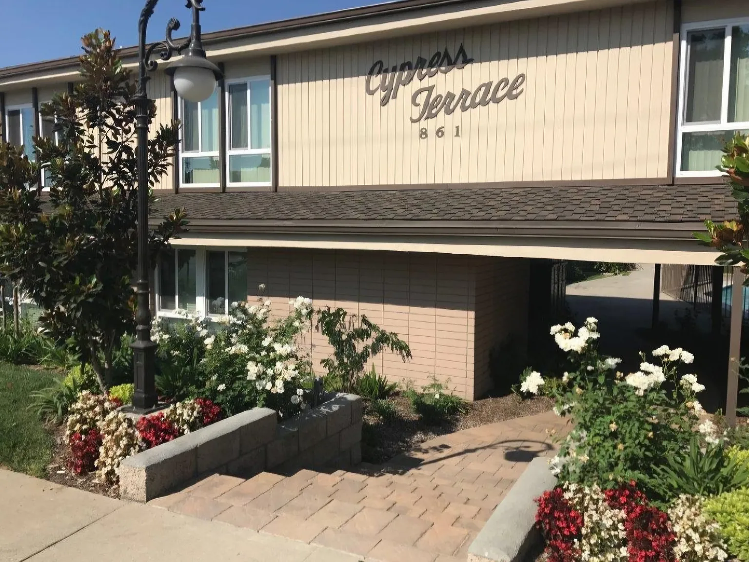 Cypress Terrace Apartments — Photo 2