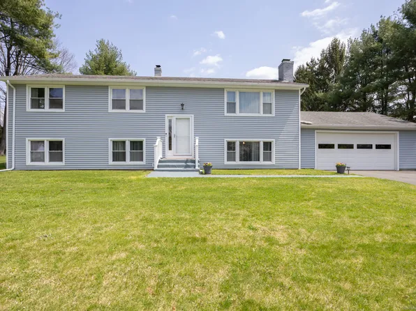 10 Nida Drive, North Branford, CT 06472