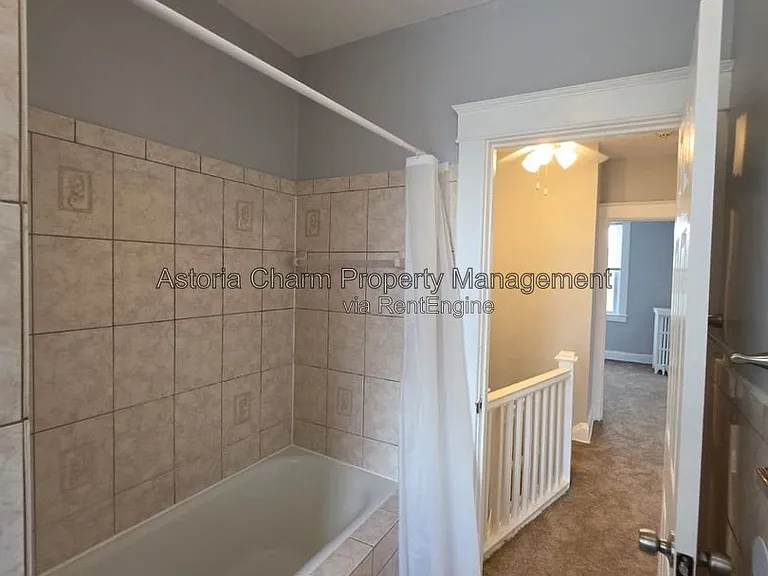 3016 Pelham Ave — Photo 18