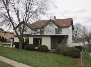 510 Main St W, Waterford, WI 53185