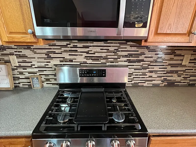 303 Victoria Way — Photo 8