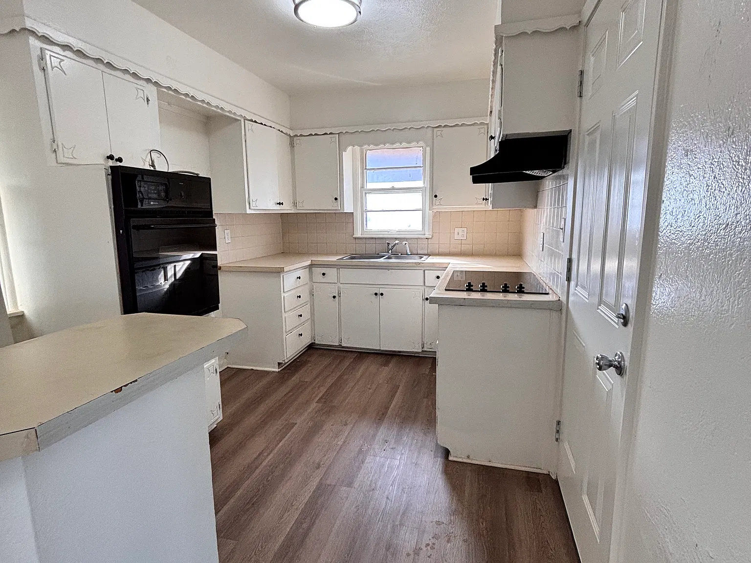 4 bed, 1100 sqft, $1,650 — Photo 4
