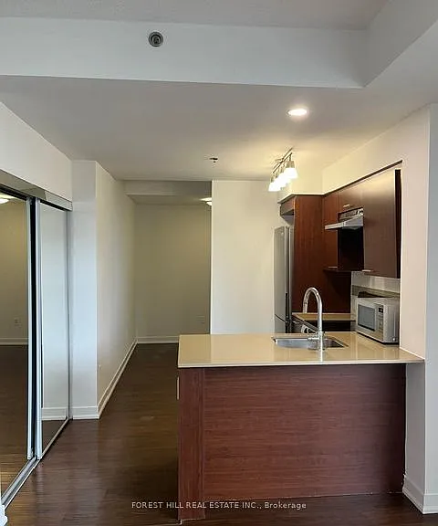 320 Tweedsmuir Ave #301 — Photo 10