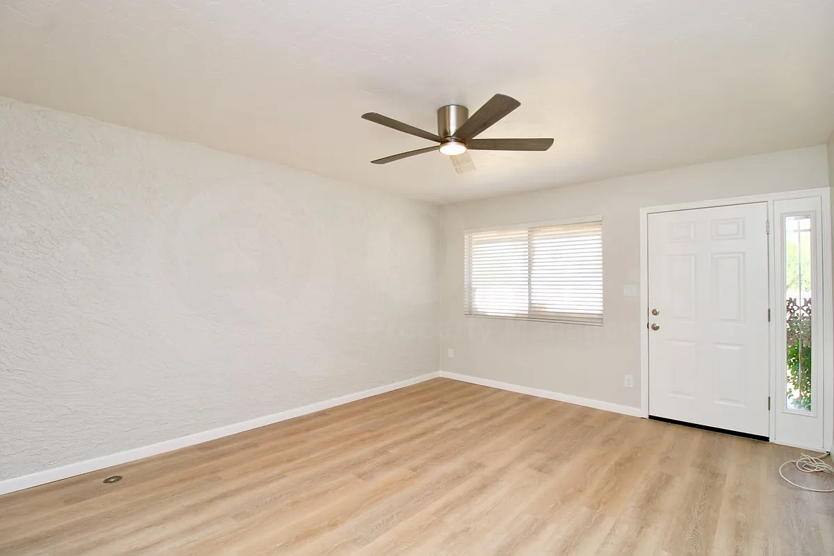 2 bed, 1.0 bath, 782 sqft, $1,697 — Photo 4