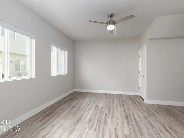 2674 S 2250 W #207 — Photo 13