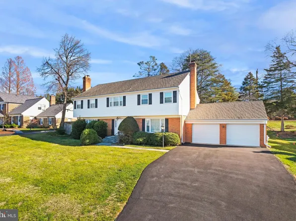 11109 Luxmanor Rd, Rockville, MD 20852