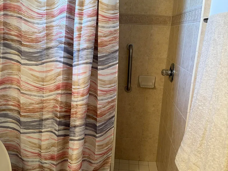 2616 Garden Dr N #105 — Photo 14