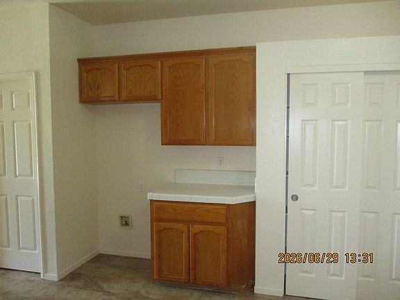 2nd image of 1225 E Cinnamon Dr