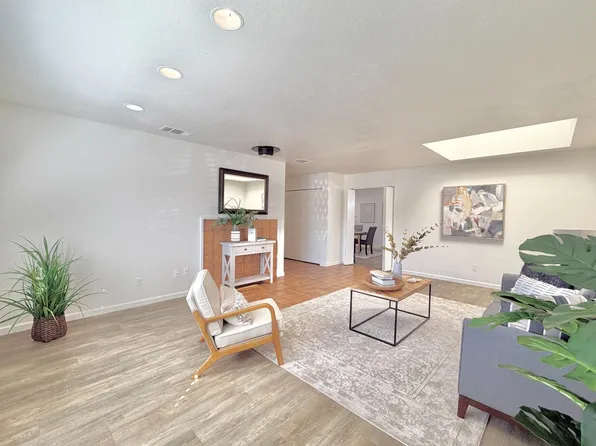 103 Grande Ave, Davis, CA 95616