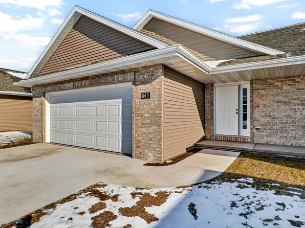 845 Killarny Trl, De Pere, WI 54115