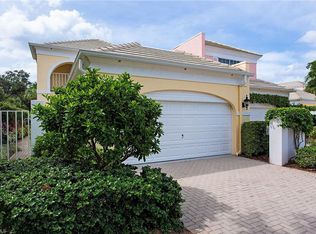 828 Rue Deville, Naples, FL 34108