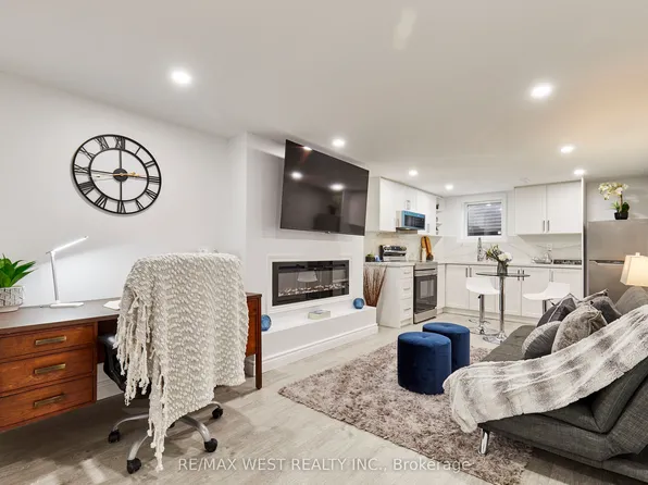 67 Hobbs Dr #Basement, Clarington, ON L1C 3M2
