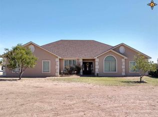 2426 Camino Del Oso, Carlsbad, NM 88220