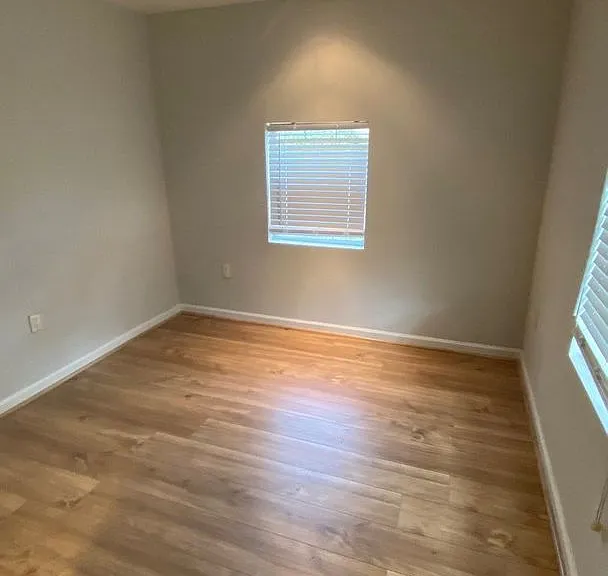 1918 Oleander Dr — Photo 16
