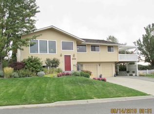 515 Channel Dr, Yakima, WA