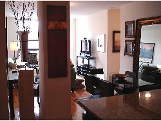 Rented by Anchor Associates | media 60