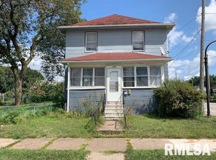 629 7th St, Rock Island, IL 61201