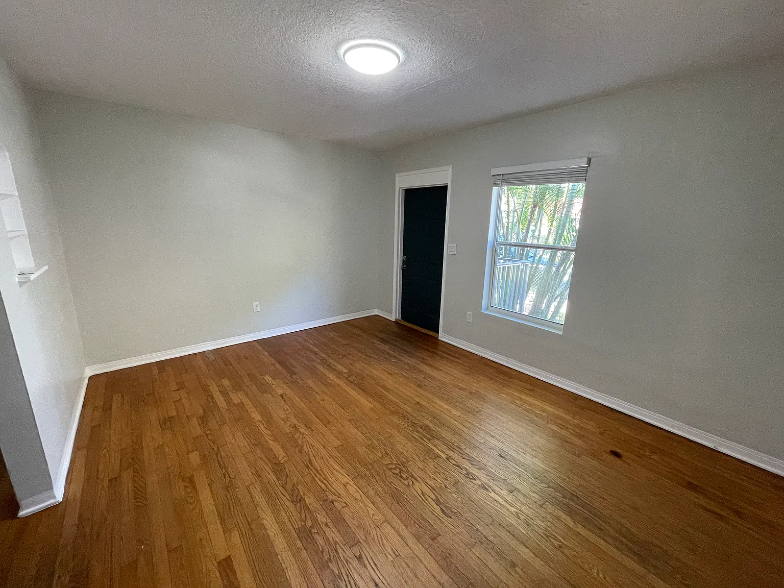 2 bed, $2,500 — Photo 4