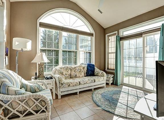 5th image of 3401 Gwynns Pl #0