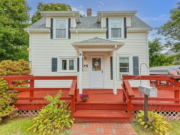 10 Warren Ave, Middleboro, MA 02346