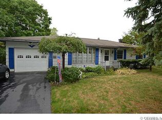 243 True Hickory Dr, Rochester, NY 14615