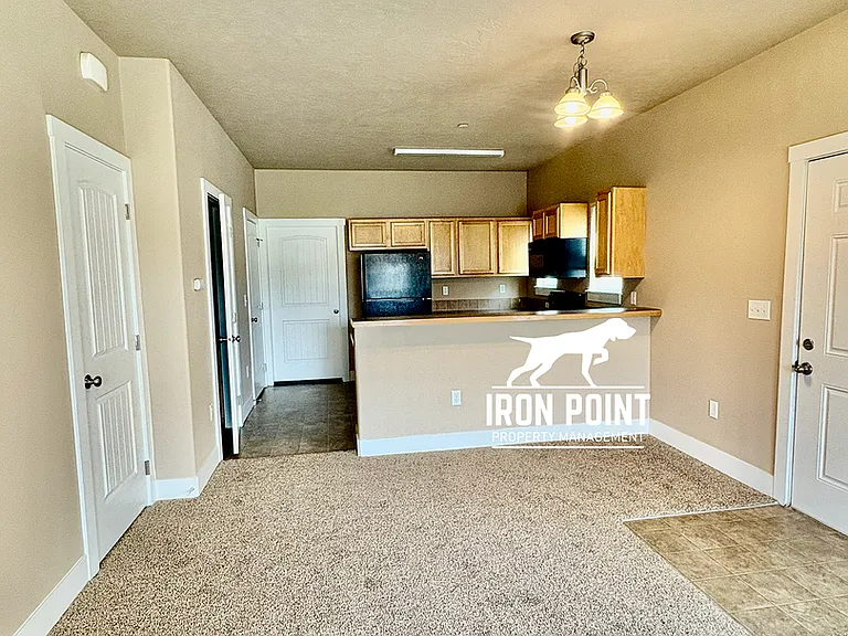 16661 N Profit Cir — Photo 3