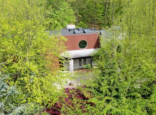 54 Saw Mill Rd, Kinnelon, NJ 07405