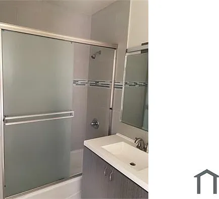 953 N Normandie Ave #300 — Photo 13