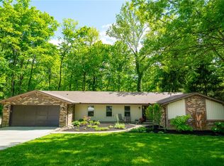8951 Deep Forest Ln, Dayton, OH 45458