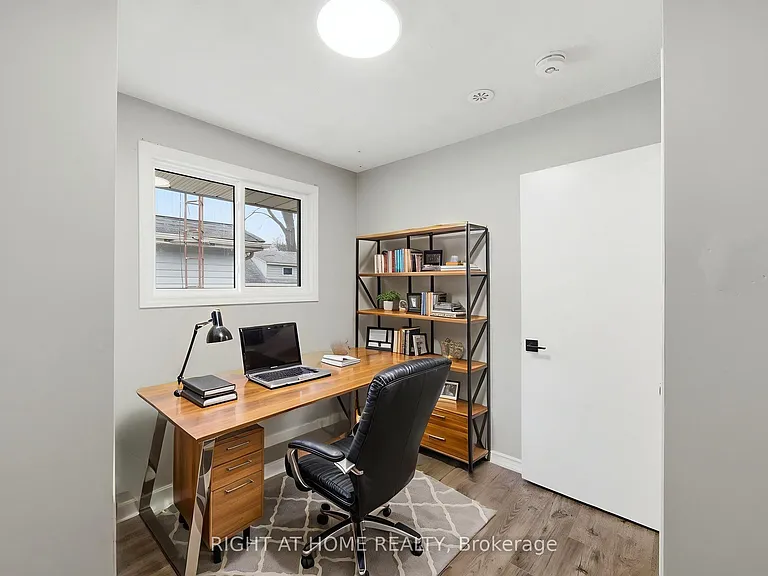 1418 Simcoe St N — Photo 11
