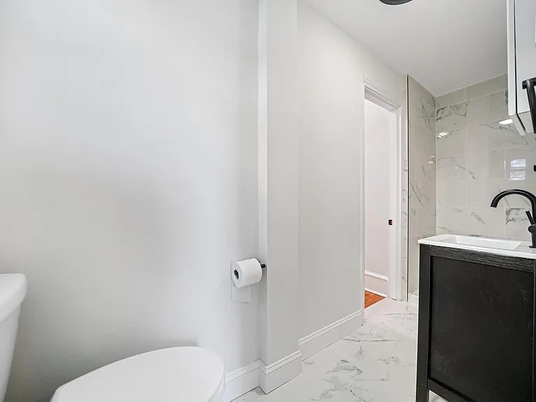 112 N Essex Ave #1 — Photo 8