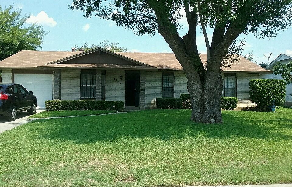 1st image of 4427 Sun Gate St