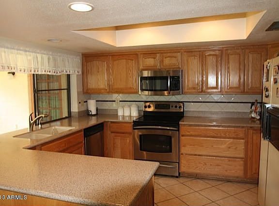 5th image of 10401 N 77th St
