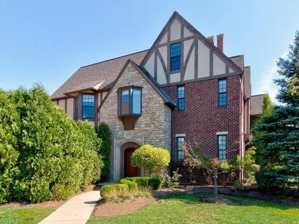 39489 Tudor Dr Unit B, Kirtland, OH 44094