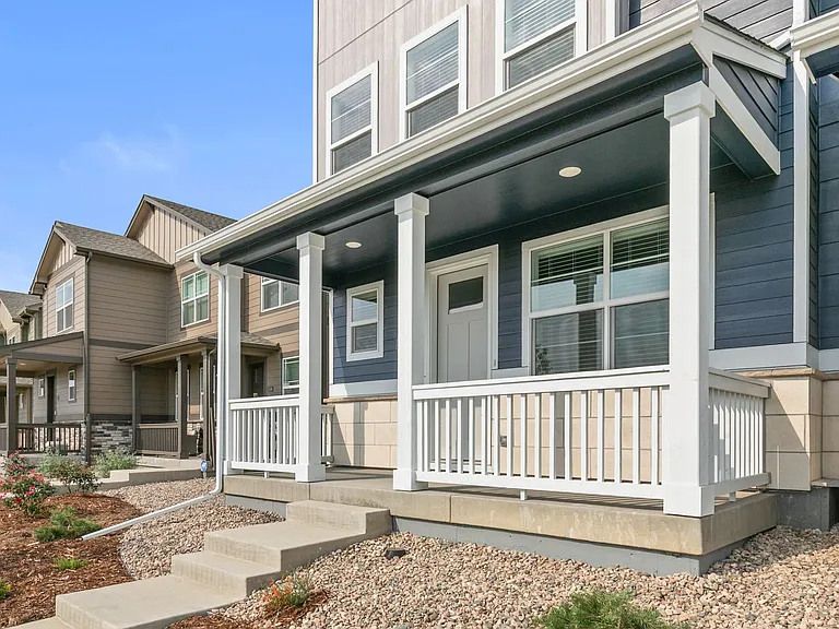1508 Higgins Creek Dr — Photo 3