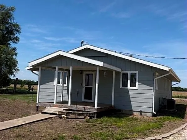 374 NE 10th Ave, Great Bend, KS 67530
