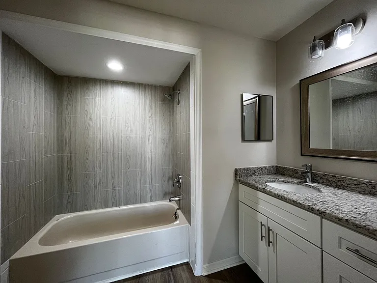 21307 Gertrude Ave — Photo 10