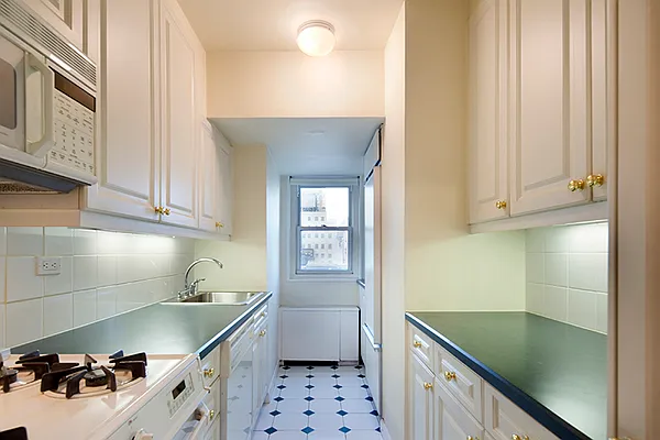 Rented by Brown Harris Stevens | media 5