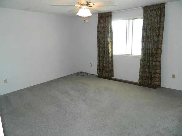 Merryman Dr — Photo 12