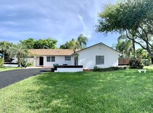 15430 SW 158th St, Miami, FL 33187