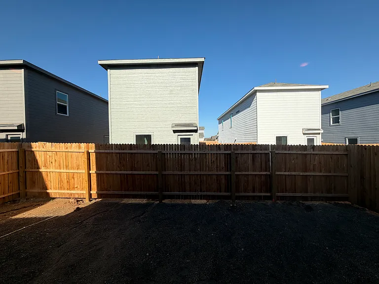 2887 Red Diamond — Photo 8
