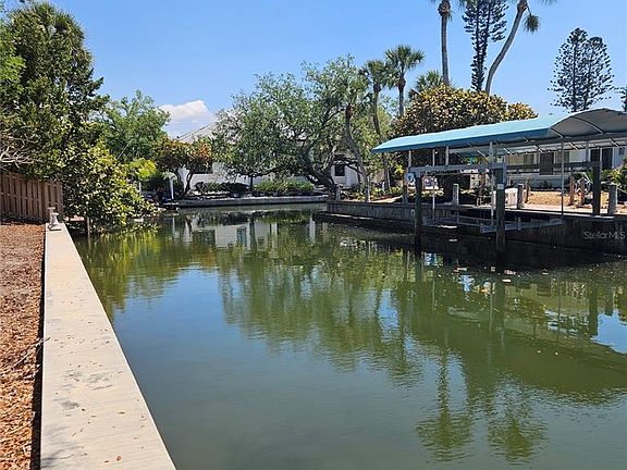 3rd image of 528 Ralph St