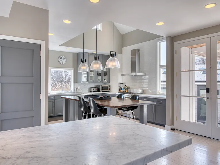 35 Edgemere Dr — Photo 5