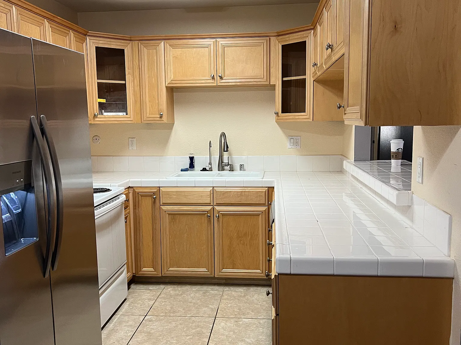 3 bed, 1186 sqft, $3,000 — Photo 3