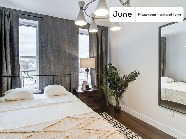 644 Park Pl #C — Photo 2
