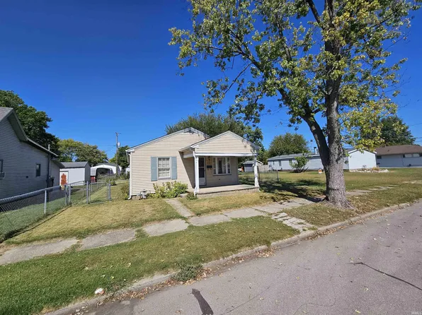 910 N Upper 11th St, Vincennes, IN 47591