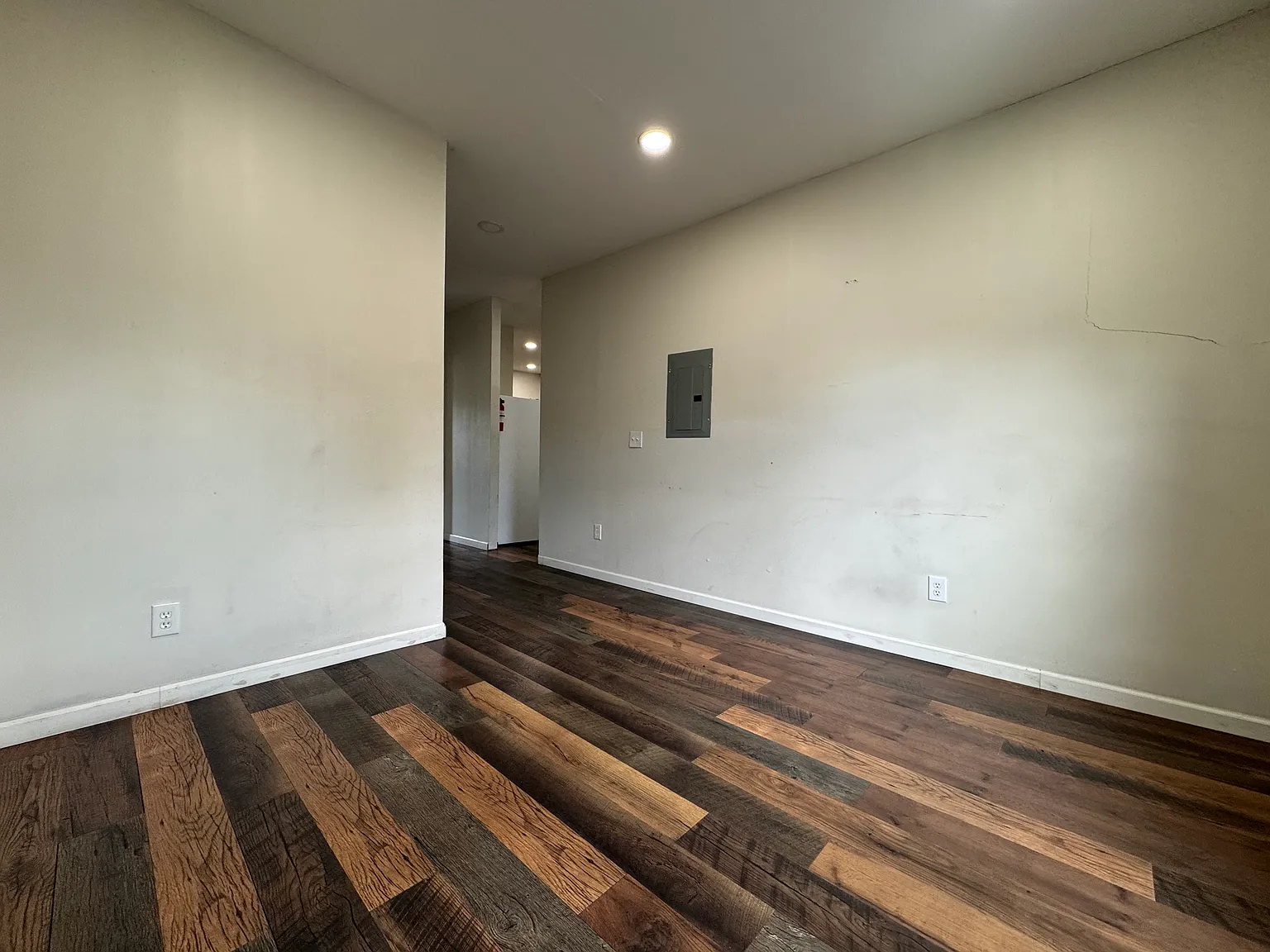 59 East St — Photo 2