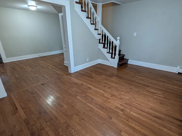 47 1/2 Park St #475 — Photo 3